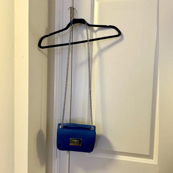 NEW Michael Kors handbag. - Picture 2 of 10